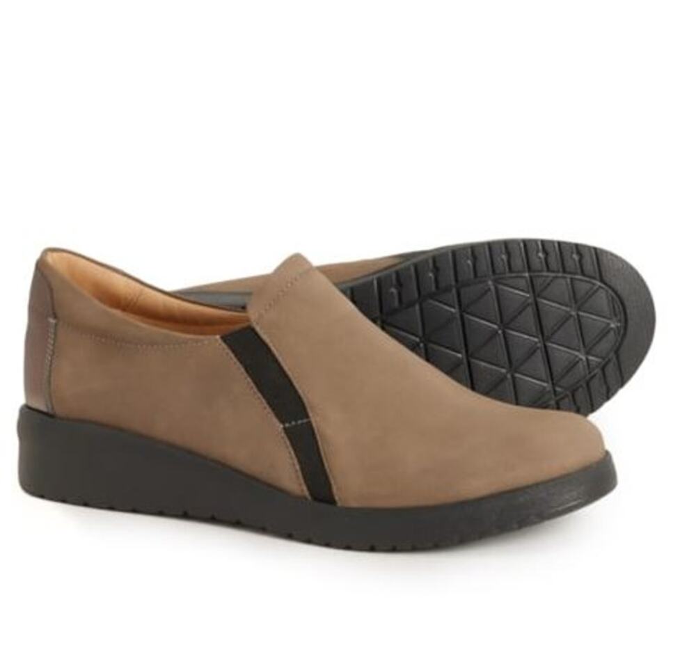 Samuel Hubbard Marin Womens Taupe Nubuck Leather Slip-On Shoes Wide Size 10 NWOT